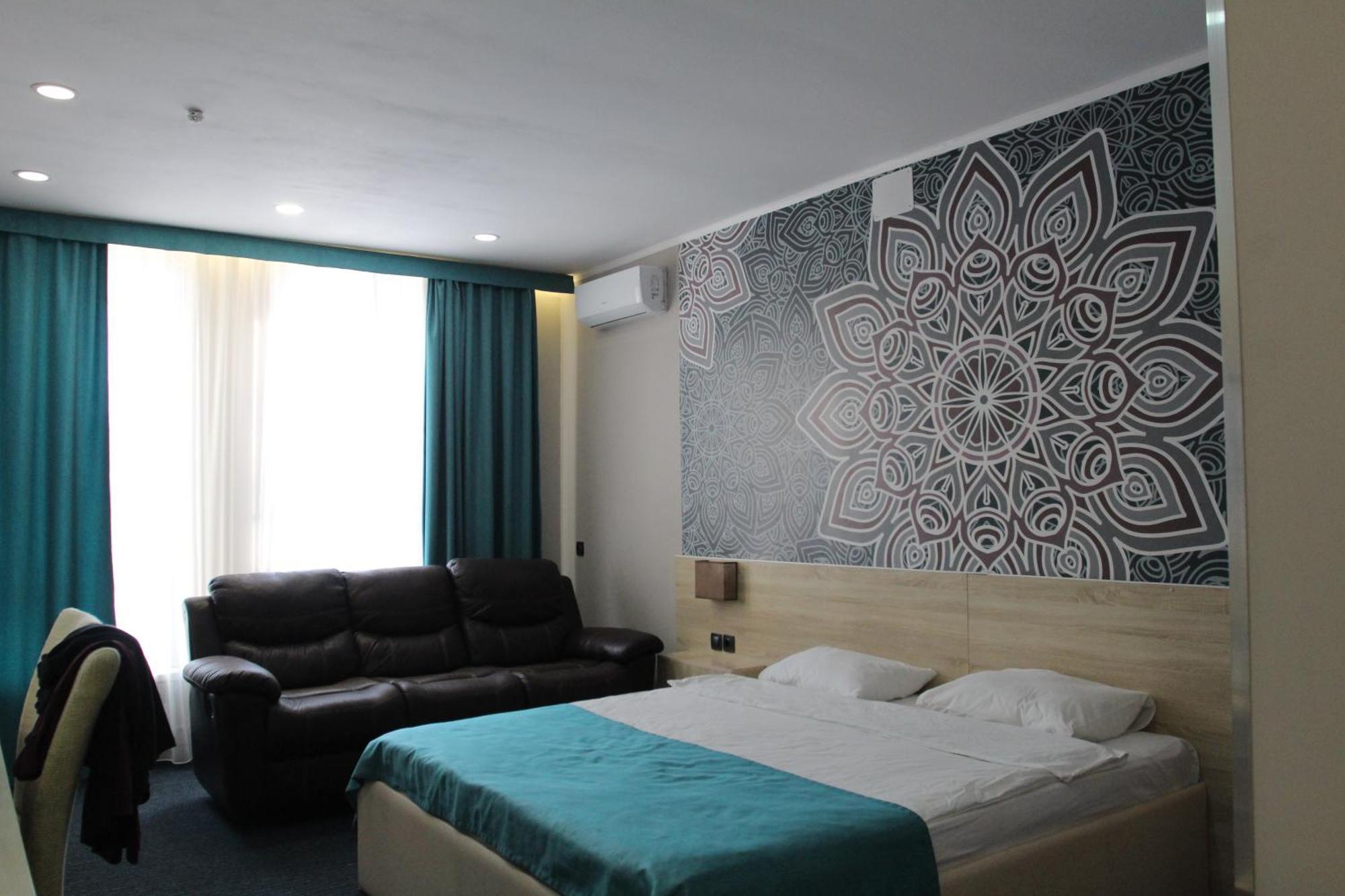 Altyn Shatyr Hotel And Restaurant Aksay Exterior foto