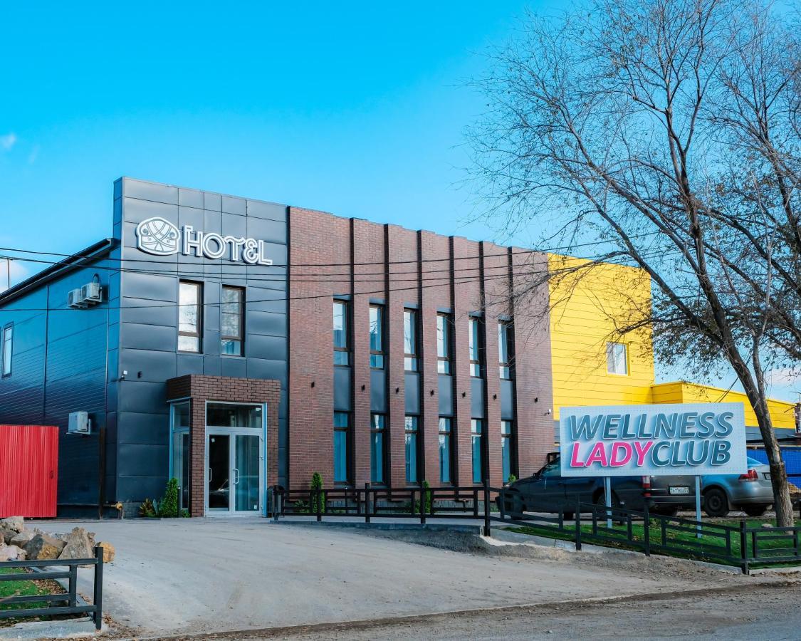Altyn Shatyr Hotel And Restaurant Aksay Exterior foto